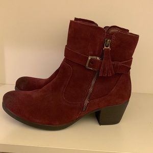 Earth Origins Boots Size 9 1/2